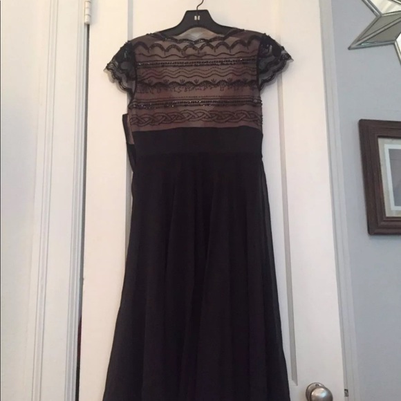 BCBG MAX AZRIA Silk Beaded Cocktail Party Chiffon - Picture 8 of 8